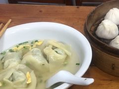 荠菜大馄饨-上海特色小笼店(铁岭路90弄小区店)