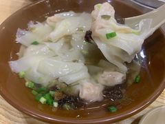 鲜肉小馄饨-桐香园小笼包(百井坊巷店)