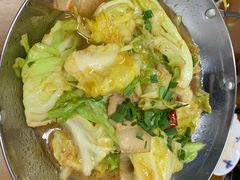 干锅手撕包菜-王二甩老木子鸡(江湾店)