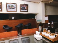 大堂-陈记贵州遵义羊肉粉·酸汤鱼(法华镇路店)