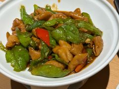 -关东小磨东北菜(上海长风大悦城店)