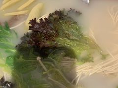 拾味骨汤-拾味馆·浓鲜骨汤(光谷天地店)