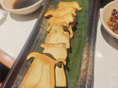 -老牌坊云南鱼豆花火锅(哈西万达店)