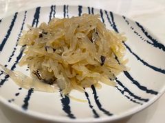 海蜇丝拌萝卜丝-梅龙镇酒家(南京西路总店)