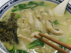 -明呈黄鱼面馆(斜土路店)