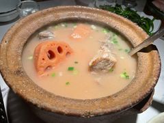-小凤庭·地道湖北菜武昌鱼·藕汤(38年黄鹤楼店)