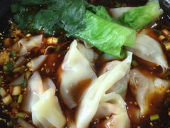 红油抄手-青石桥老瓦房肥肠粉总店(青石桥总店)