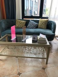 -静博士养生美容连锁