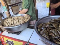 -暖泉小吃广场