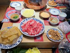 东镇肥牛-东镇老火锅(长春路首店)