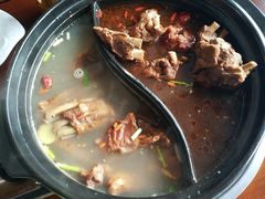 -亿诣蝎府炸酱面羊蝎子火锅(酷车小镇店)