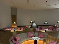 -涨巢·潮玩水疗局