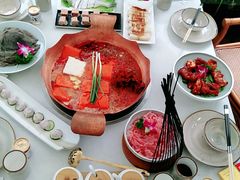 -墨居上隐·院子里火锅(峨眉店)