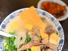 小潘特色鸭血粉丝汤-小潘记鸭血粉丝汤