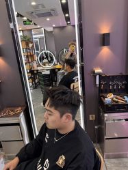 -藤野造型烫染·漂发