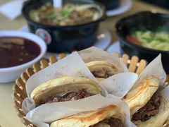 -闫家驴肉老店(华电一校店)