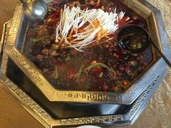 -山城年华老火锅(玉林店)