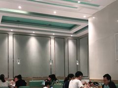 大堂-姚姚酸菜鱼·金戈戈香港豉油鸡(喜荟城联名店)
