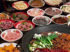 -沸炉重庆老火锅(军事博物馆店)