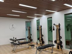 -Isofit 普拉提·婵柔工作室