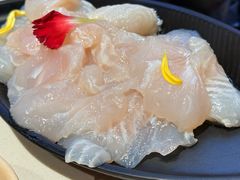 -老牌坊云南鱼豆花火锅(哈西万达店)