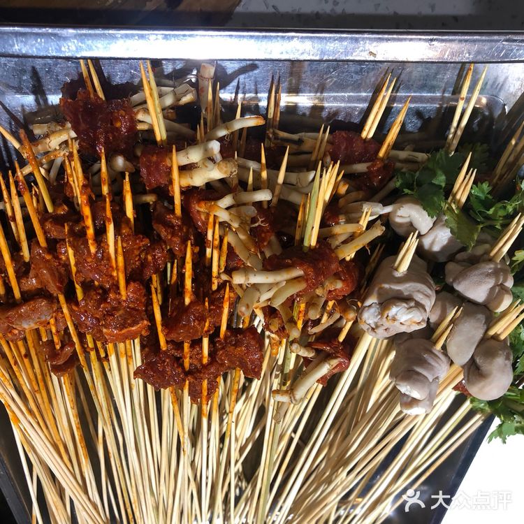 位置很好找，就在春熙路地铁口E1出口对面200米的样