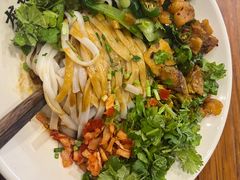 -湘人龙记老长沙米粉(鸟巢店)