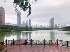 -万绿园