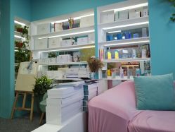 -斐尔国际皮肤管理中心