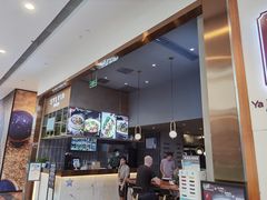 -POKEE VIA&Brunch·维娅(重庆来福士店)