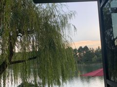 -上海怡沁园度假酒店