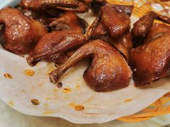 红烧BB鸽-稻香酒家·33年老字号·港式粤菜(富邦中心店)
