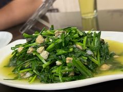韭菜炒蚬子-溱湖八鲜菜馆
