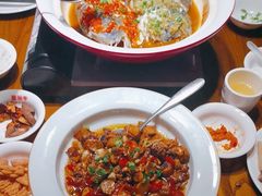 -爱碗亭·鲜炒湖南菜(壹城中心店)