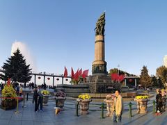 -人民防洪胜利纪念塔