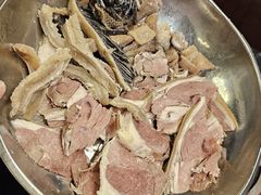 -老石黑山羊毛驴肉火锅(金凯广场店)