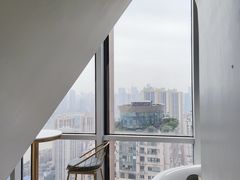 -Ting无边际江景酒店(重庆解放碑云端之眼店)