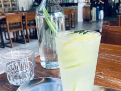 -喜洲吧·江畔老船厂·庭院餐厅(喜临院店)