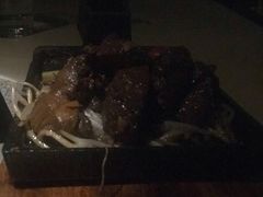 -穹六人间 people 6(岳阳路店)
