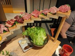 -山川小町·极番烧肉(新地假日广场店)