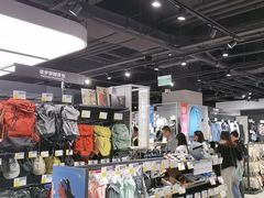 -迪卡侬(环球港店)