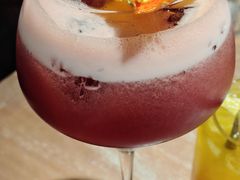 -FOUR PLAY BAR