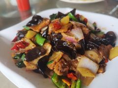 -幽优农庄·森波拉特色本地农家菜