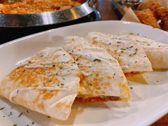 烤肉泡菜馅饼-包装马车·韩国料理·포장마차