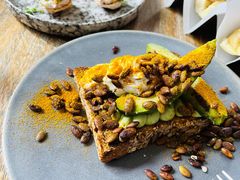 牛油果吐司-BOR Eatery(安福路店)