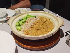 蟹黄煲仔饭-屋里厢上海菜馆