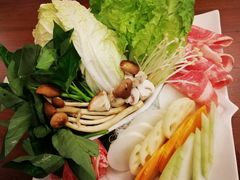 蔬菜牛肉拼盘-龙聚德北京烤鸭(巴南商社汇购物中心店)