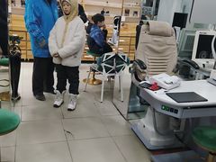 -豪门视光·星趣控·蔡司依视路眼镜代理商(中央大街店)