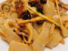 -超越炭火牛蛙火锅鸡(河东店)