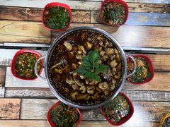 -肥肠鸡冷锅串串(广元利州广场店)